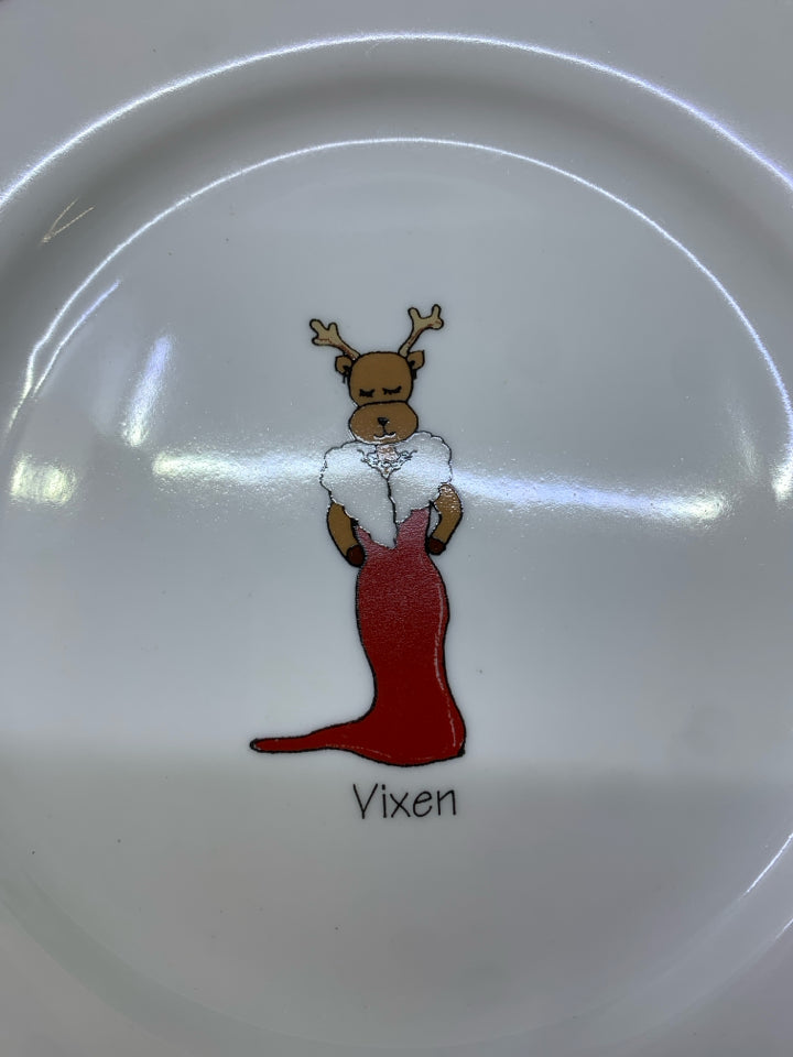 8 REINDEER LUNCH PLATES.
