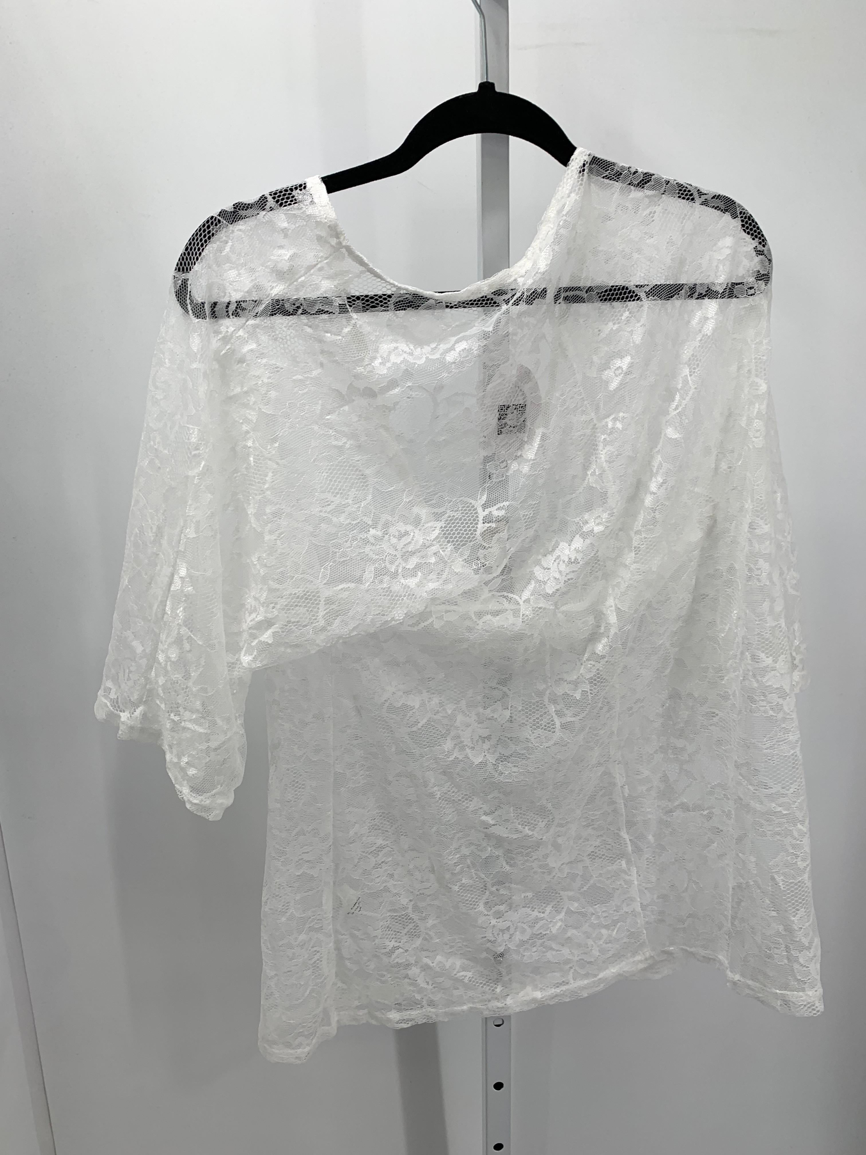 Size Medium Misses Short Sleeve Shirt
