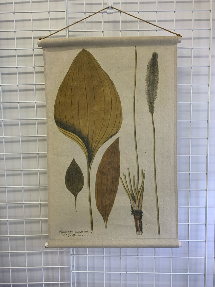 BROWN LEAF PATTERN TAPESTRY.