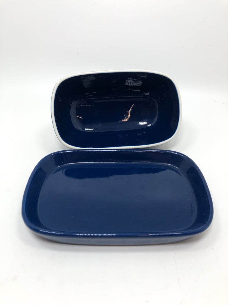 SWEESE BLUE COVERED BUTTER DISH.