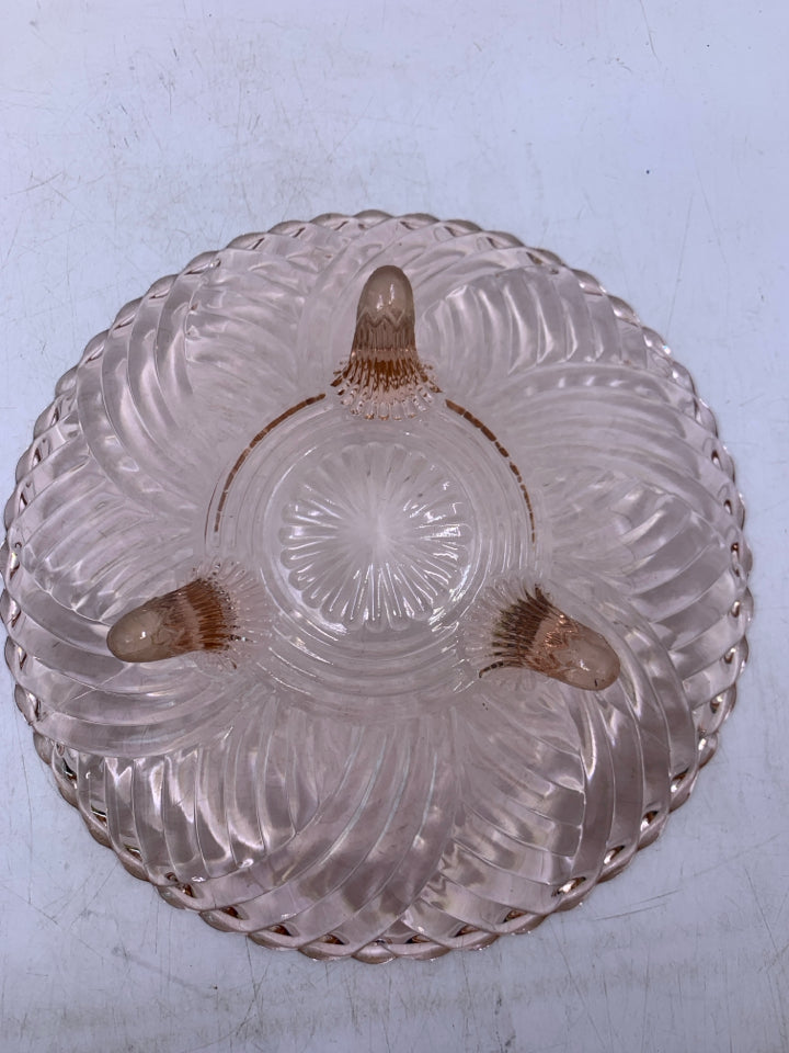 LIGHT PINK FOOTED SERVING BOWL W/ EMBOSSED DETAILS.