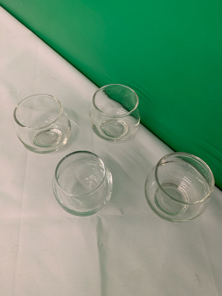 4 SMALL STEMLESS LIQUOR GLASSES.