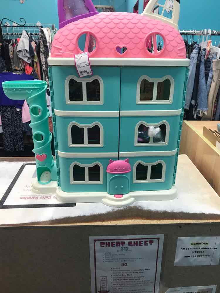 Gabby's Meow-mazing Dollhouse