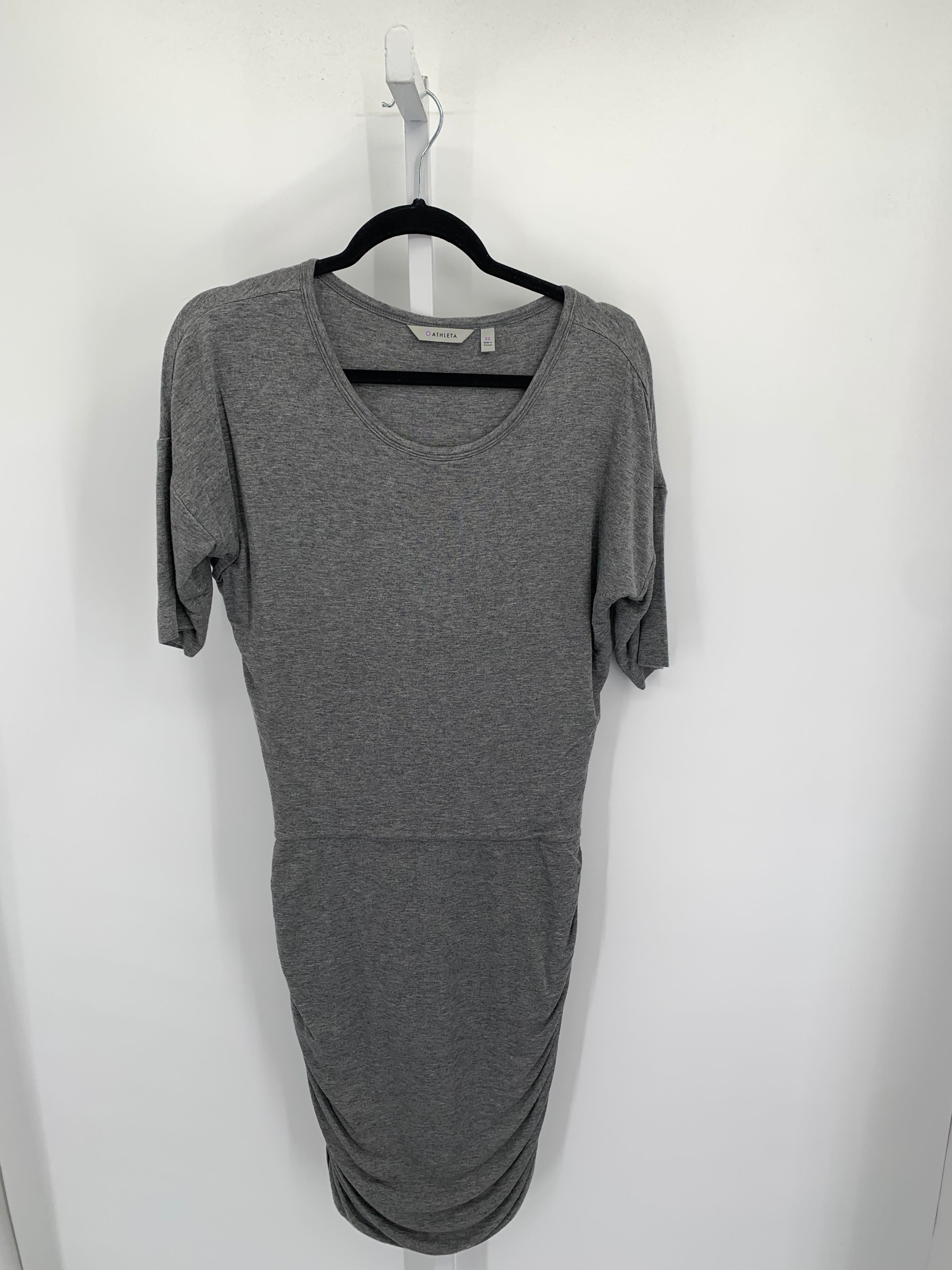 Athleta Size X Small Misses Short Sleeve Dress