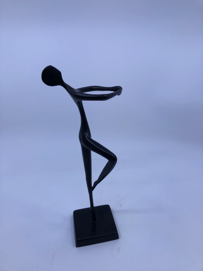 DANCING LADY SHELF DECOR, HEAVY METAL.
