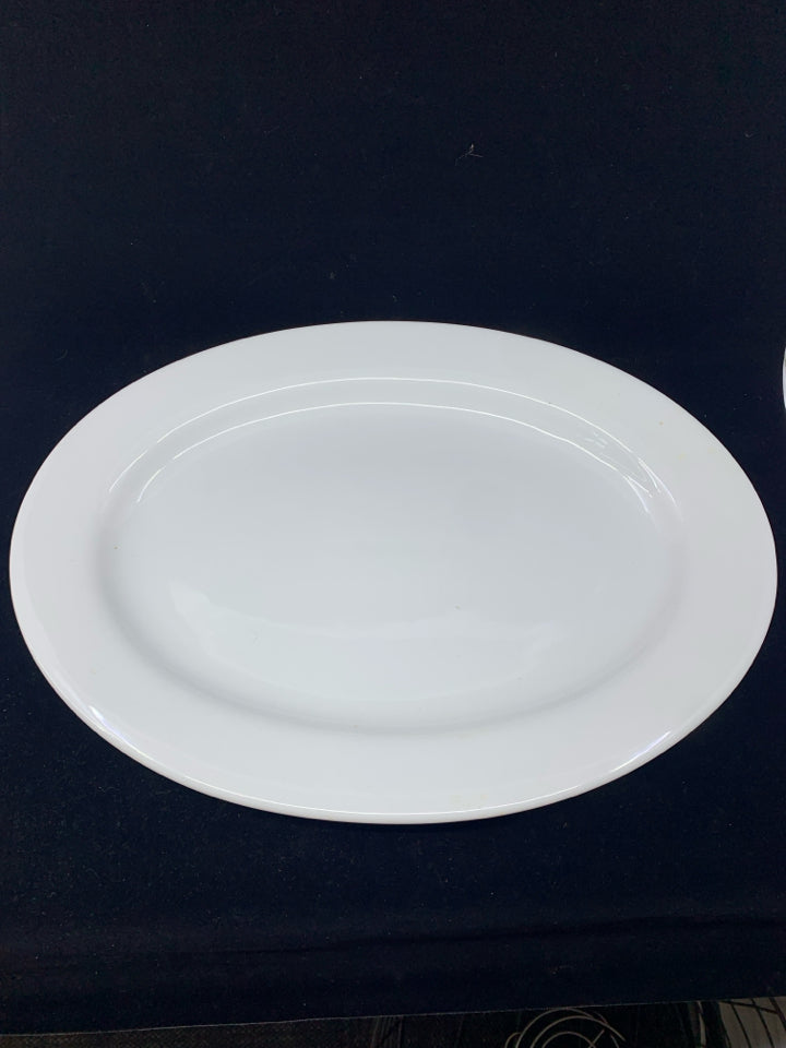 OVAL SERVING PLATTER.