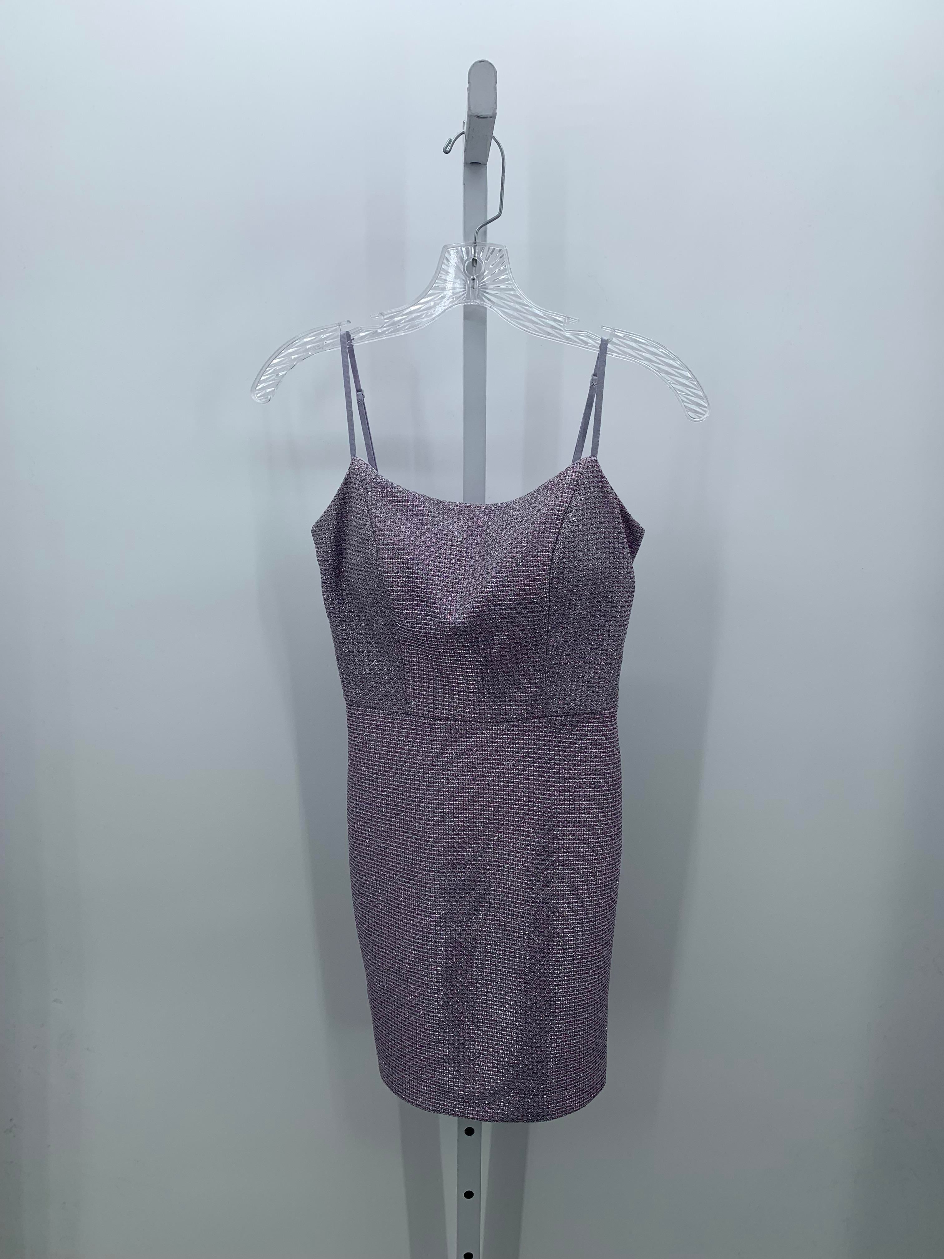 Size X Small Juniors Sleeveless Dress