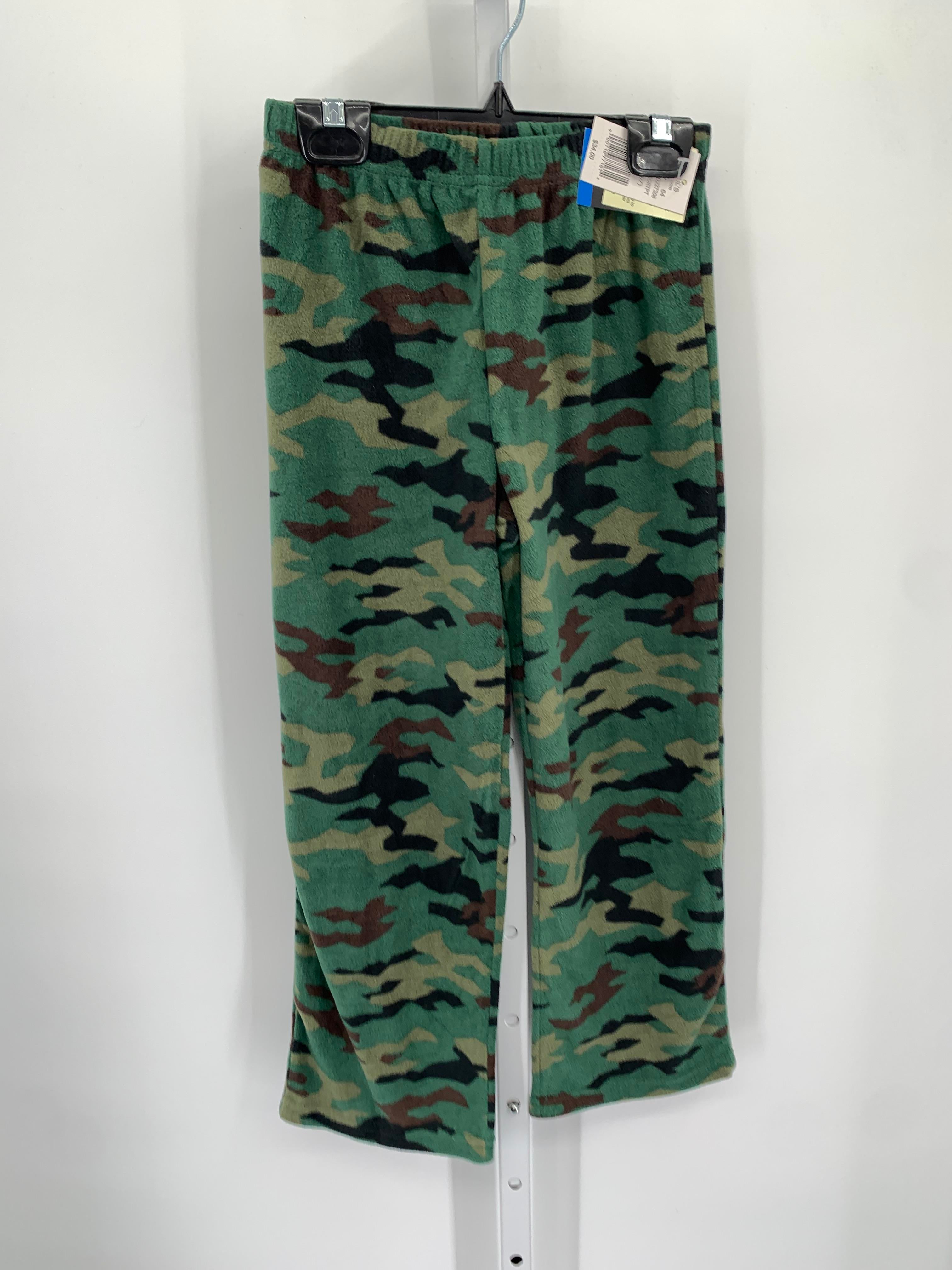 NEW CAMO FLEECE PANTS.