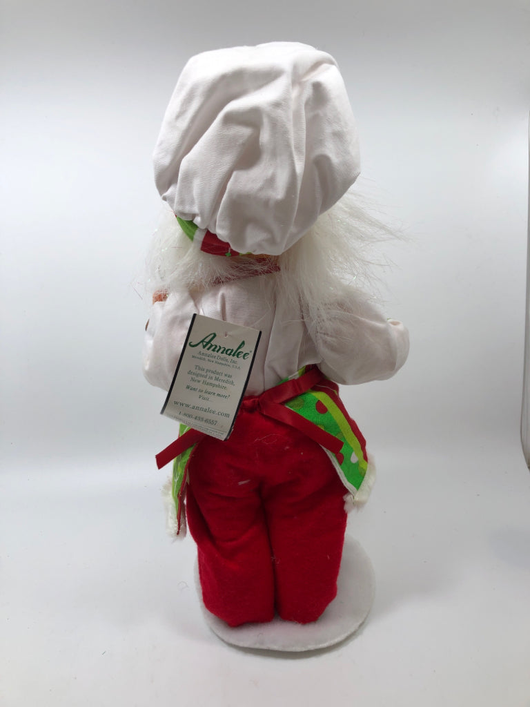 ANNALEE SANTA IN APRON/ CHEFS HAT.