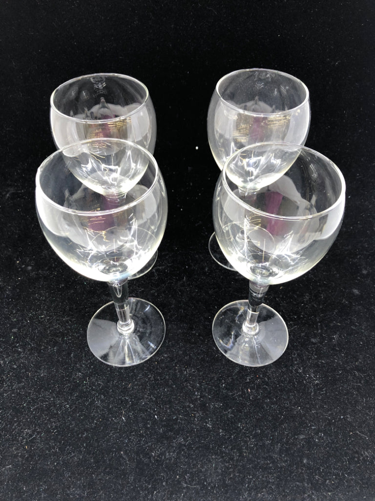 4 CLEAR WINE GLASSES.