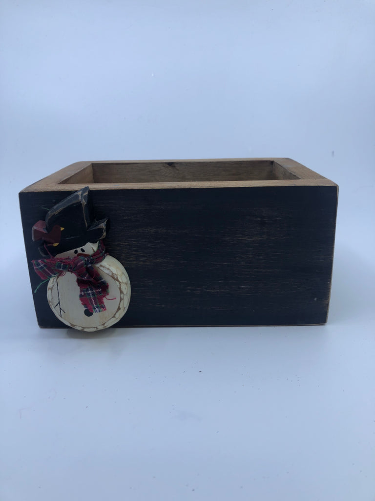 BLUE WOOD BLOCK CADDY W/ SNOWMAN.