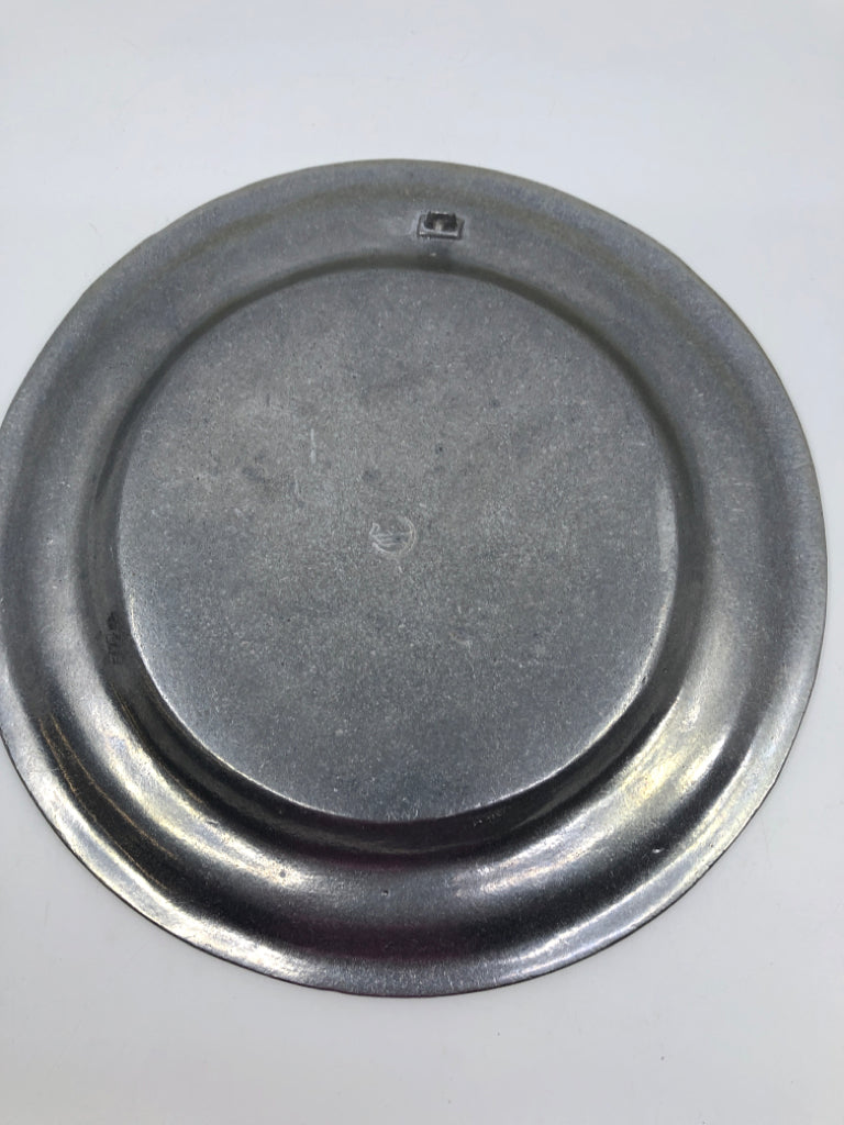 PEWTER LONG LIVE THE COLONIES DECORATIVE PLATE.