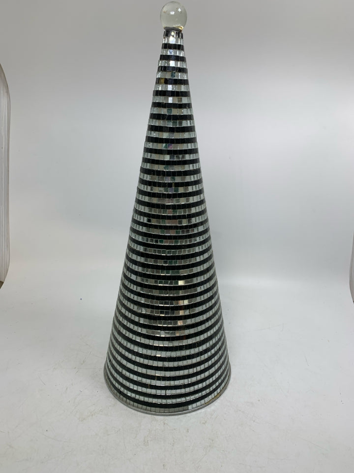 MIRRORED MOSAIC METAL TREE W/ BLACK STRIPES.