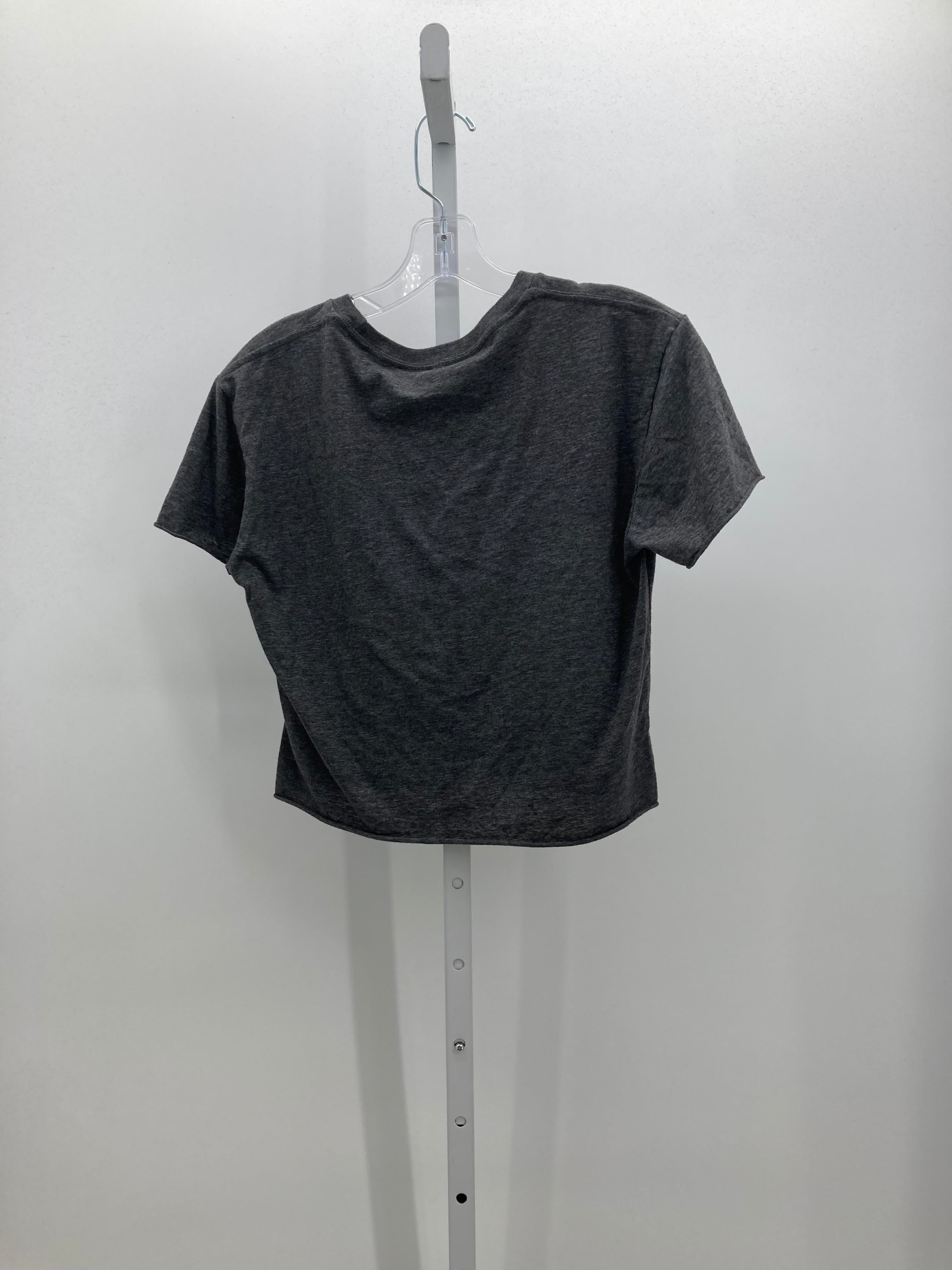 Size Medium Juniors Short Sleeve Shirt