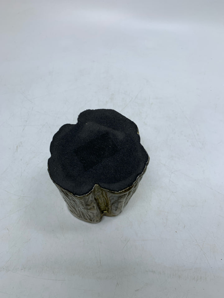 GOLD METAL TREE STUMP TEALIGHT HOLDER.