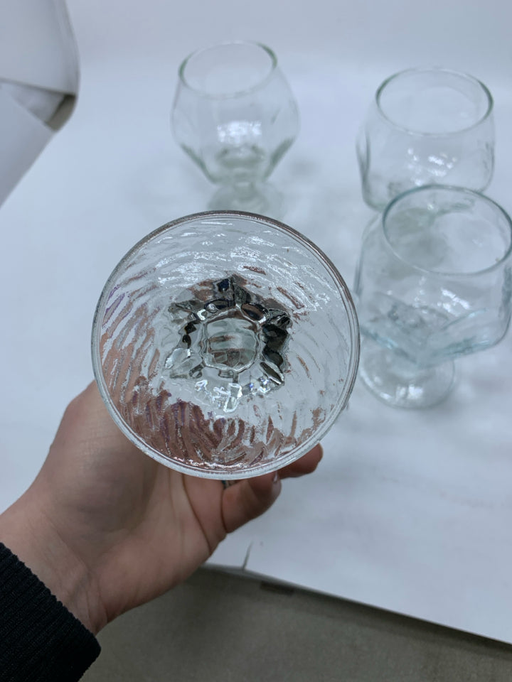 4 CLEAR GLASS WHISKEY SNIFFER INTENTS.