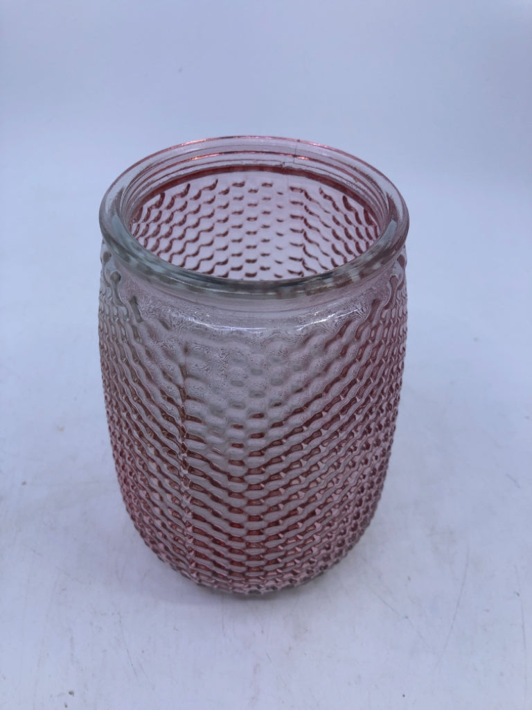 SMALL PALE PINK HOBBNAILED VASE.