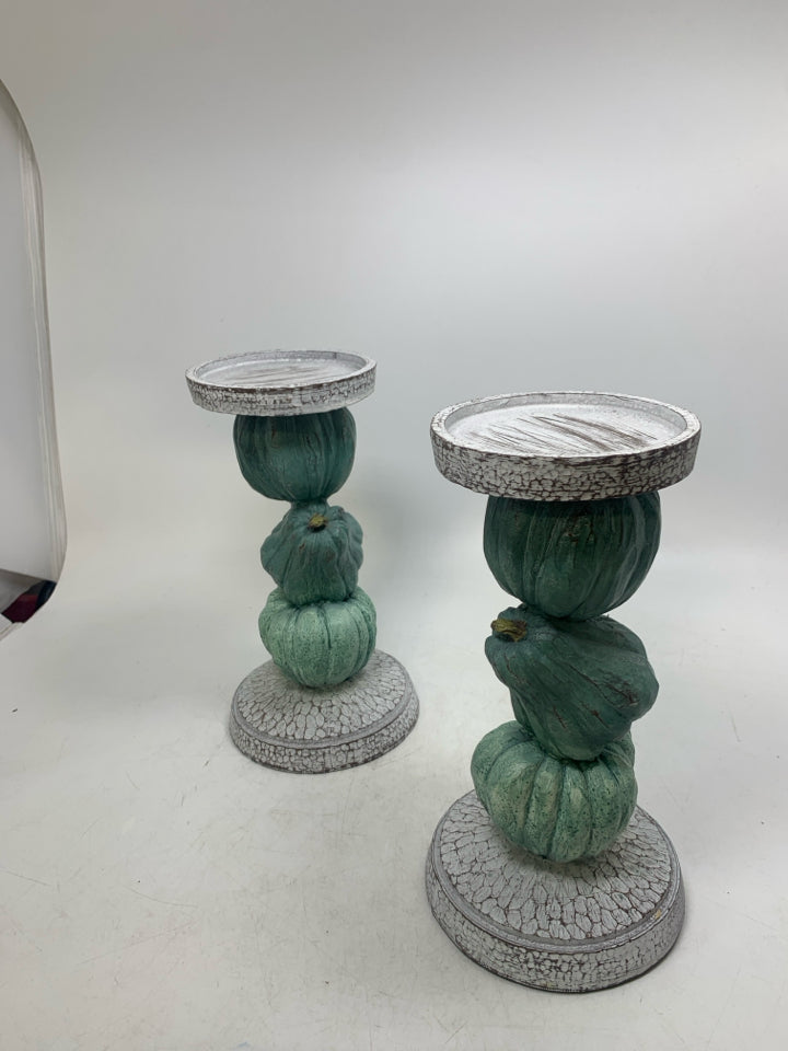 2 TEAL STACKED GOURDS PILLAR RESIN CANDLE HOLDERS.