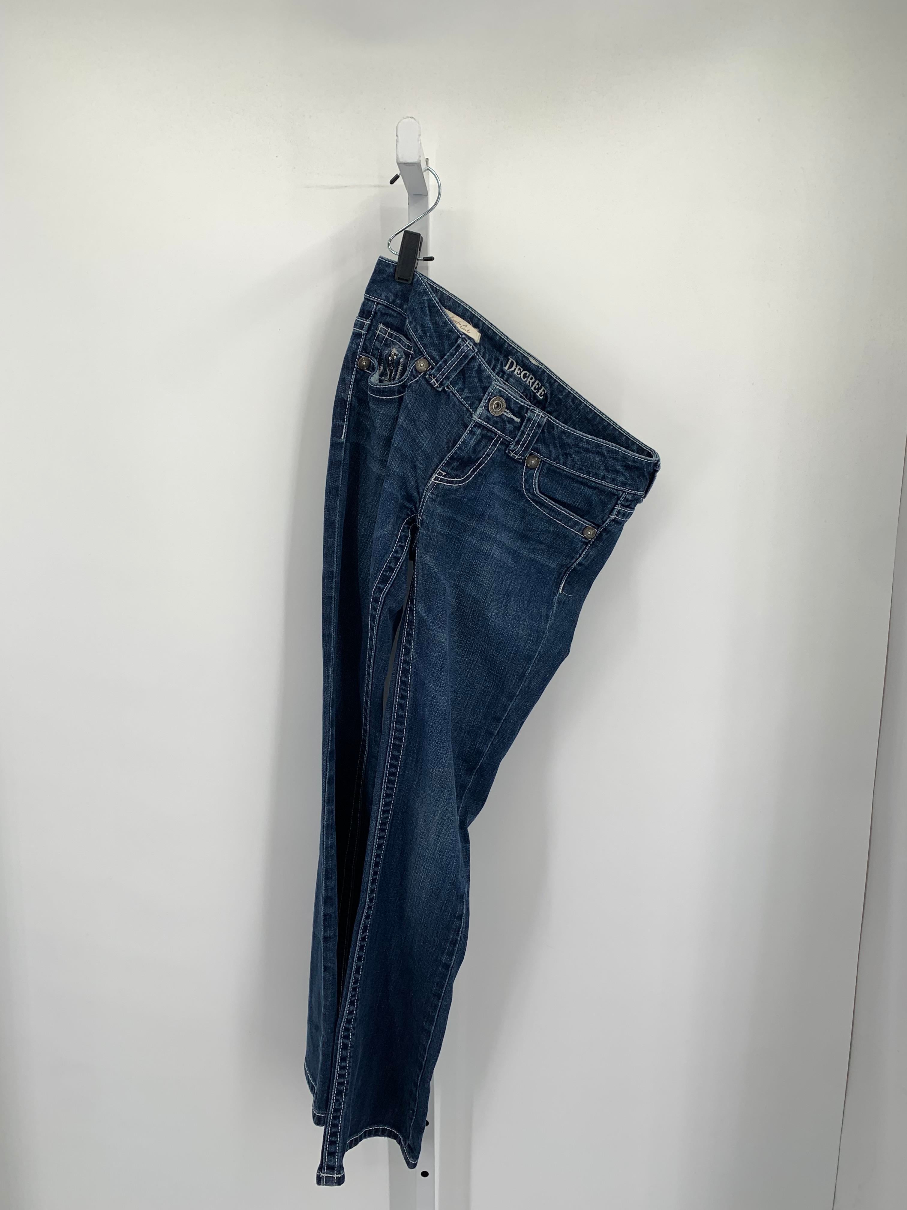 Decree Size 3 Juniors Jeans