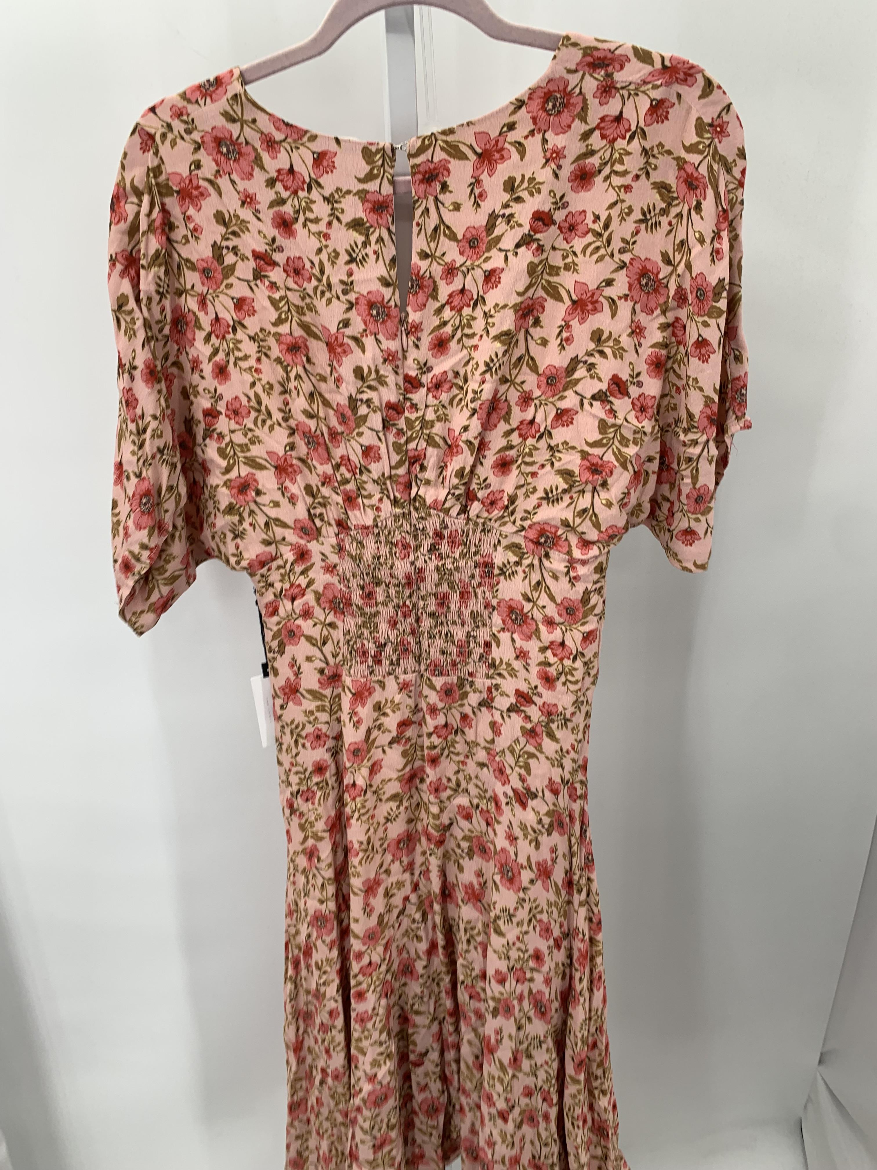 Size Small Misses Short Sleeve Dress