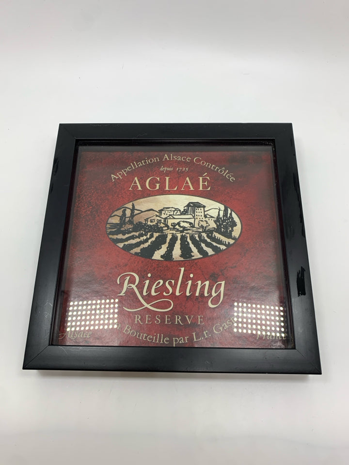 REISLING BLACK SHADOWBOX WALL ART.