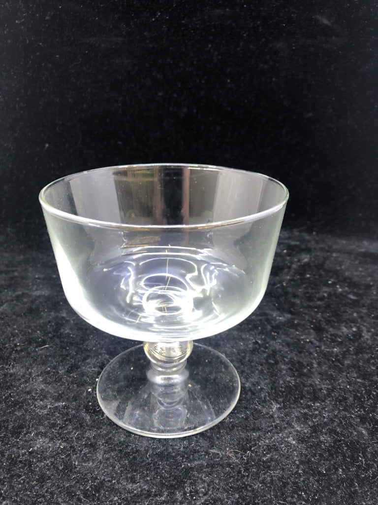 NIB 4 GLASS MINI TRIFLE BOWLS.