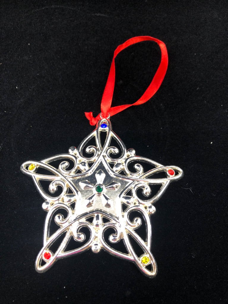 LENOX STAR ORNAMENT W/JEWELS.
