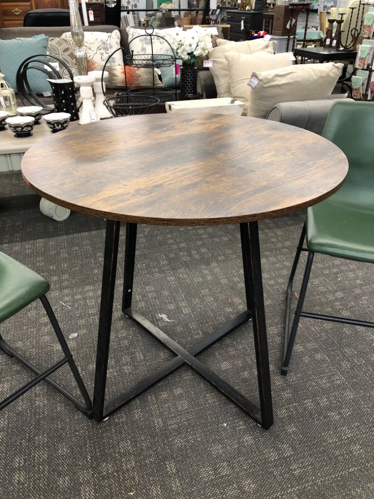 3PC MODERN TABLE & CHAIRS W/CRISCROSS BASE.