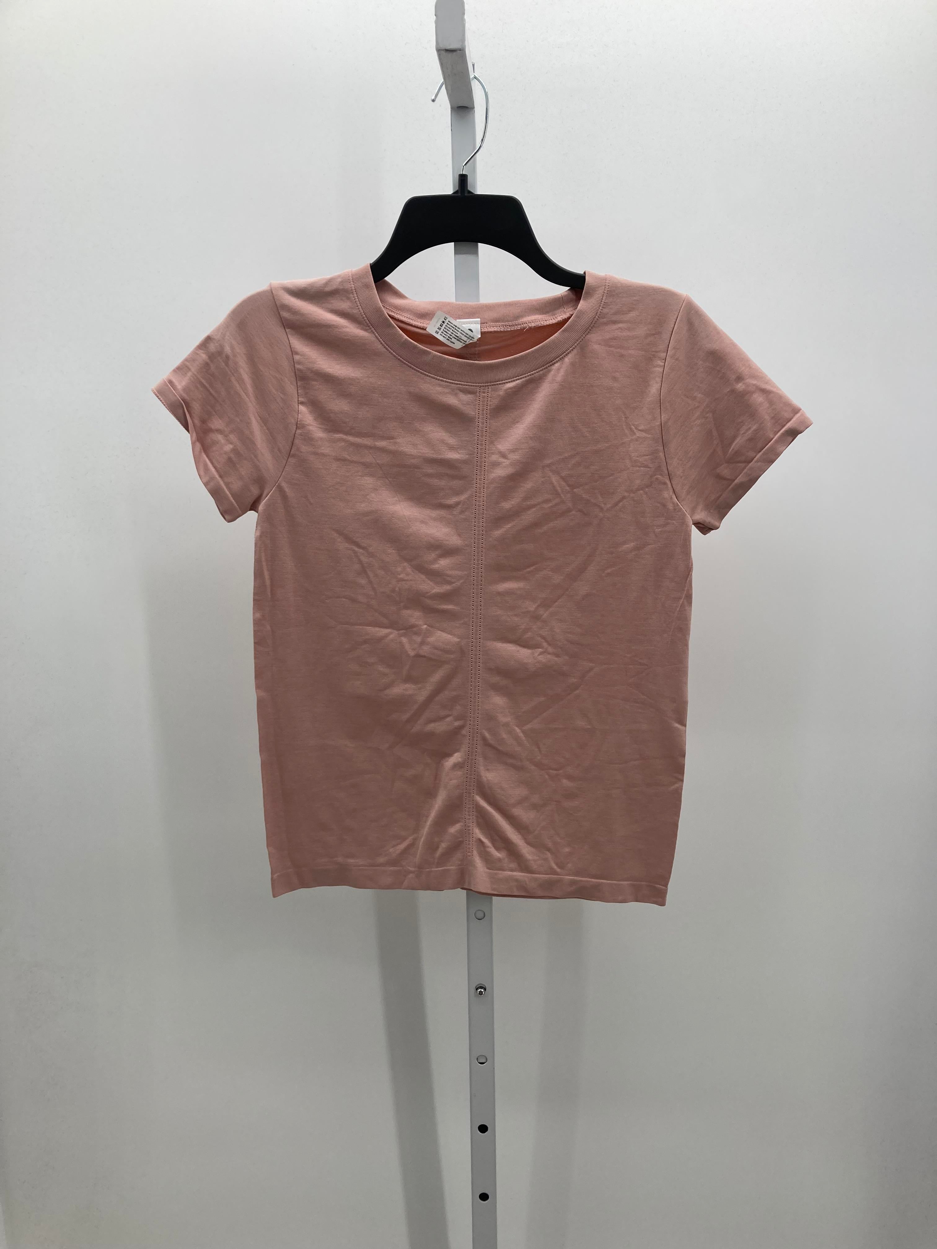 Yogalicious Size Medium Misses Short Sleeve Shirt