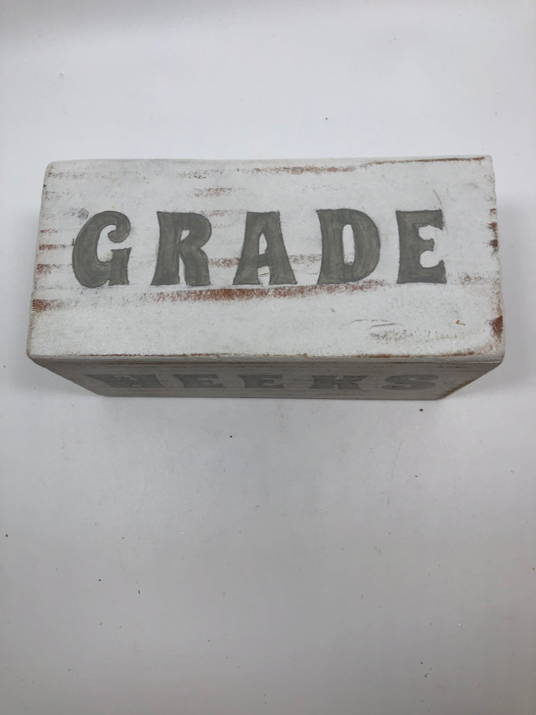 3PC WOODEN MILESTONE BLOCK DECOR.