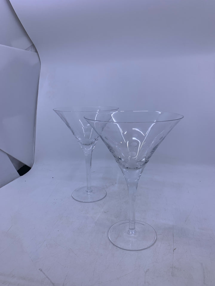 2 LARGE CLEAR GLASS MARTINI GLASSES W/ FROSTED CIRCLES.