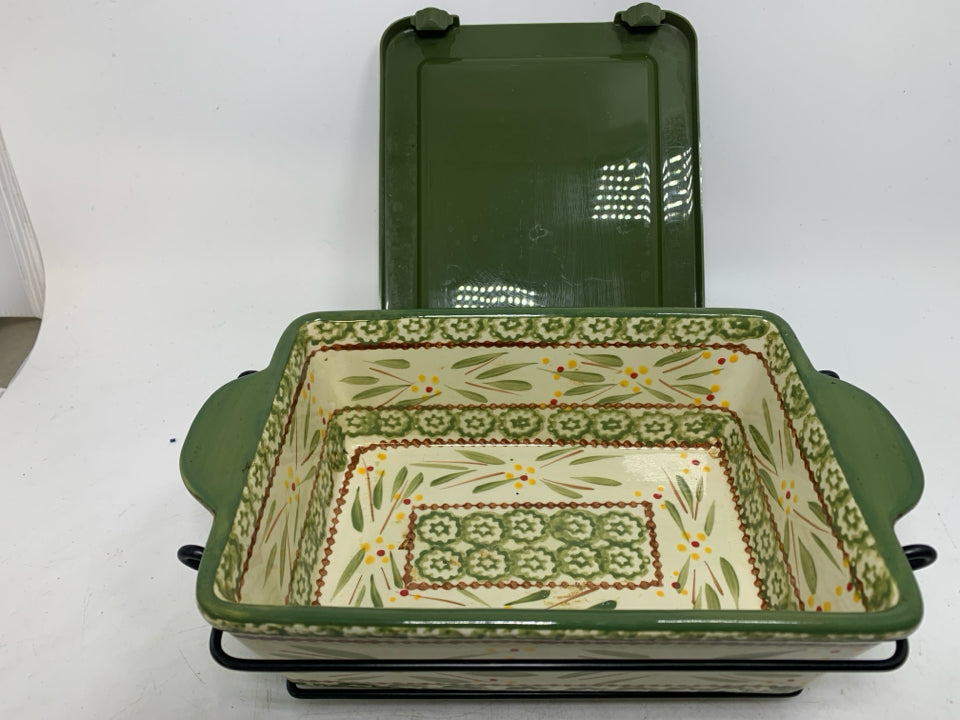 RECTANGLE 3 PC OLD WORLD PATTERN OVEN WARE LID/STAND.