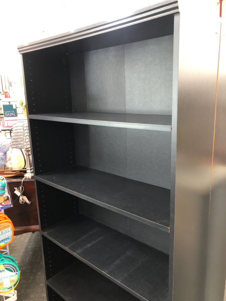 WIDE BLACK 5-SHELF BOOK CASE.