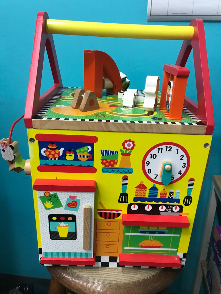 WOODEN PLAYGROUND TODDLER ACTIVITY BLOCK