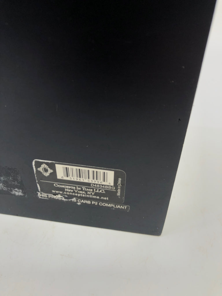 "WE HAVE A HERO" BLOCK SIGN.