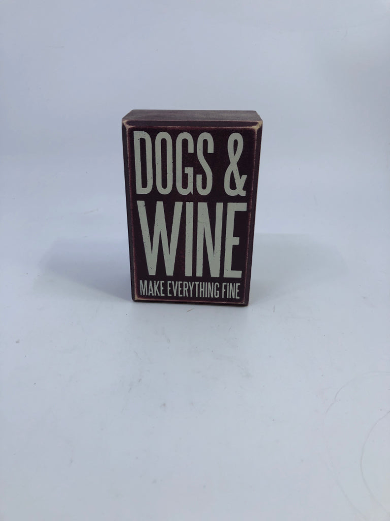 DOGS AND WINE RED WOOD BLOCK DECOR.