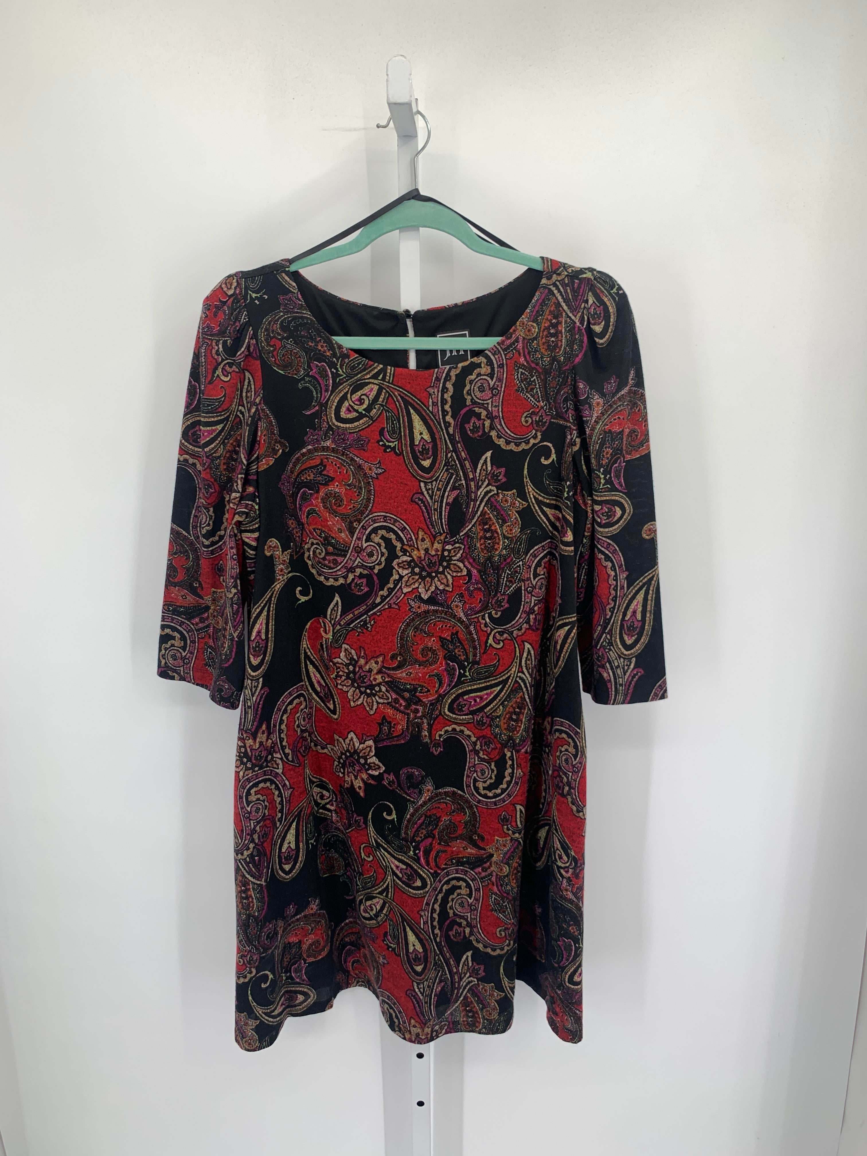 Size Large Misses 3/4 Sleeve Dress