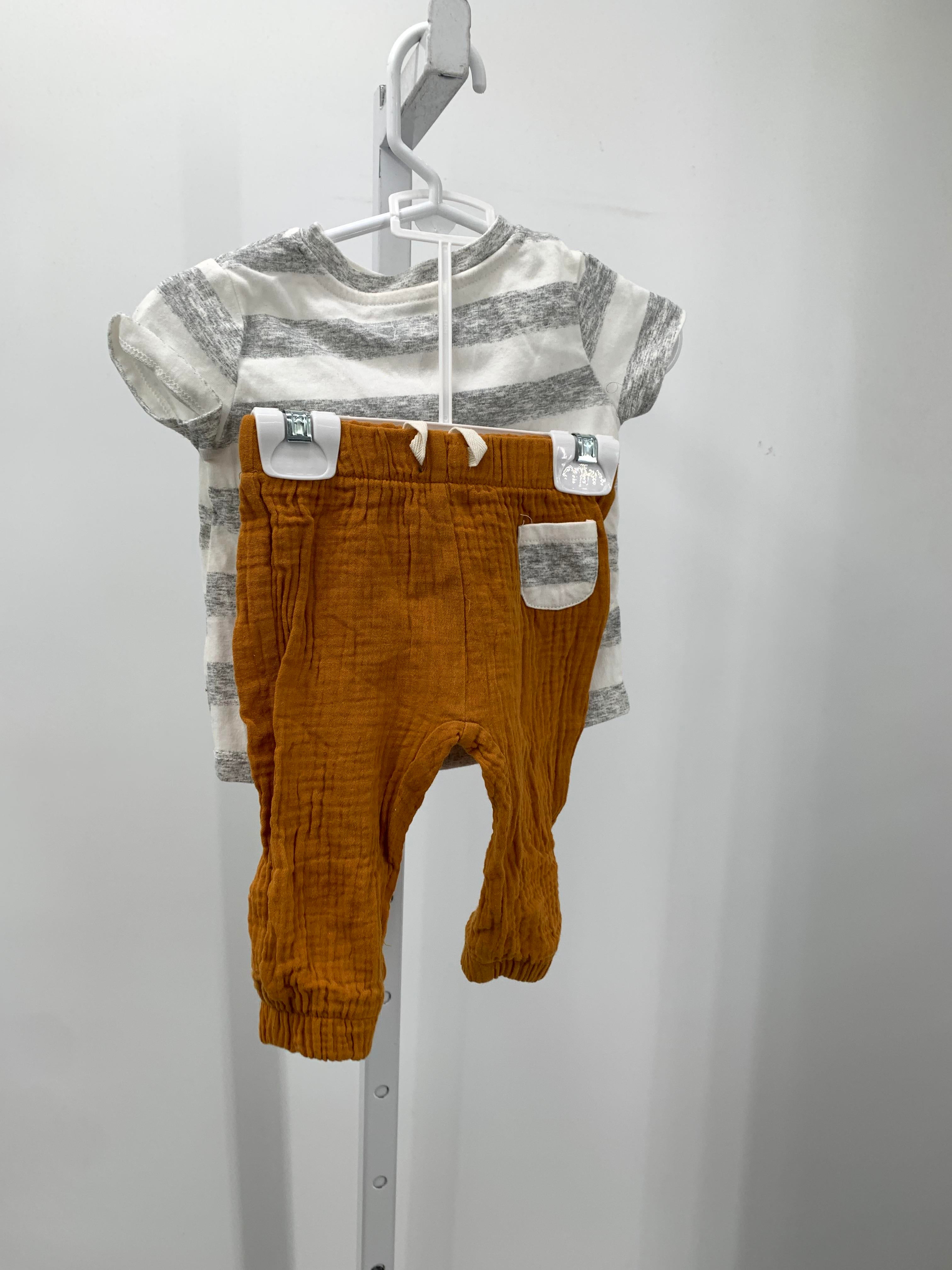 STRIPES SHIRT YELLOW PANTS.