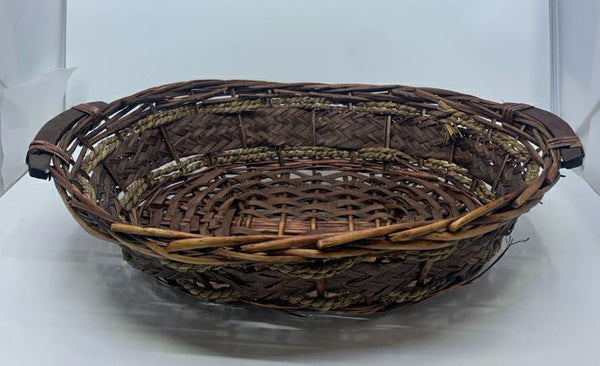 2 TEXTURED DARK OVAL BASKET W WOOD HANDLES.