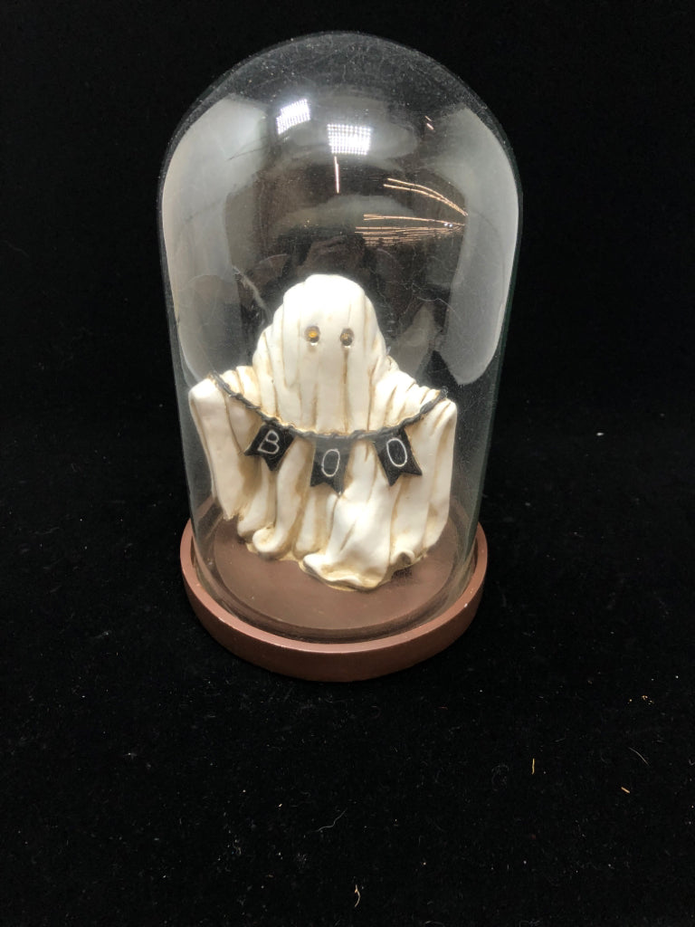 BRIGHT-EYED "BOO" GHOST IN CLOCHE.