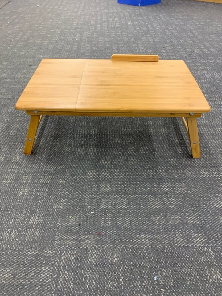 ADJUSTABLE WOODEN LAP DESK W/DRAWER.