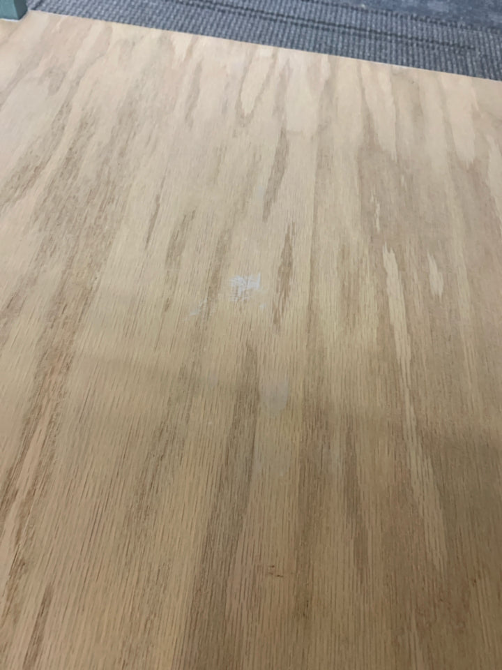 GREEN METAL & BLONDE WOOD TABLE.
