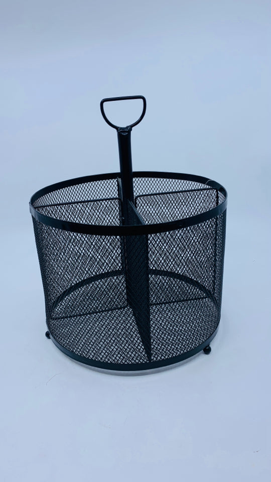 WIRE MESH PENCIL HOLDER / DESK ORGANIZER.