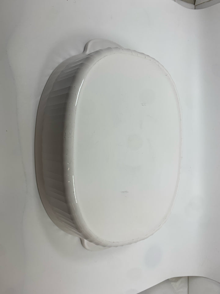 FRENCH WHITE OVAL CASSEROLE DISH - CORNINGWARE.
