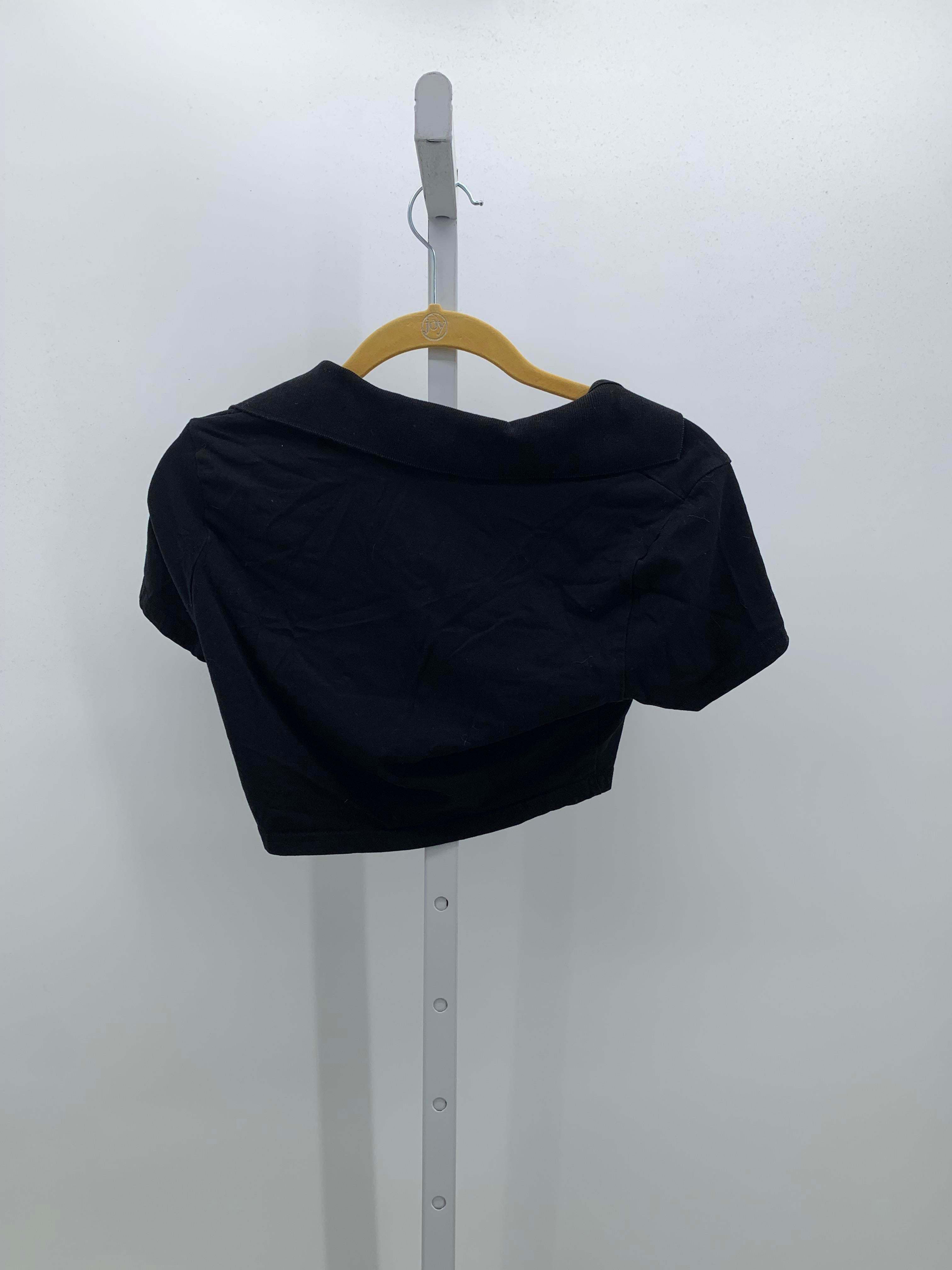 Divided Size Small Juniors Short Sleeve Shirt