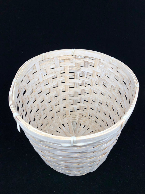 WHITE WOOD WOVEN TRASH BASKET.