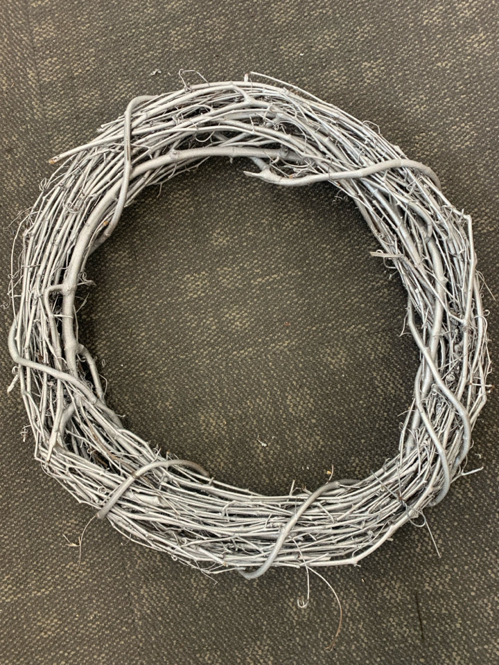 SILVER TWIG WREATH.