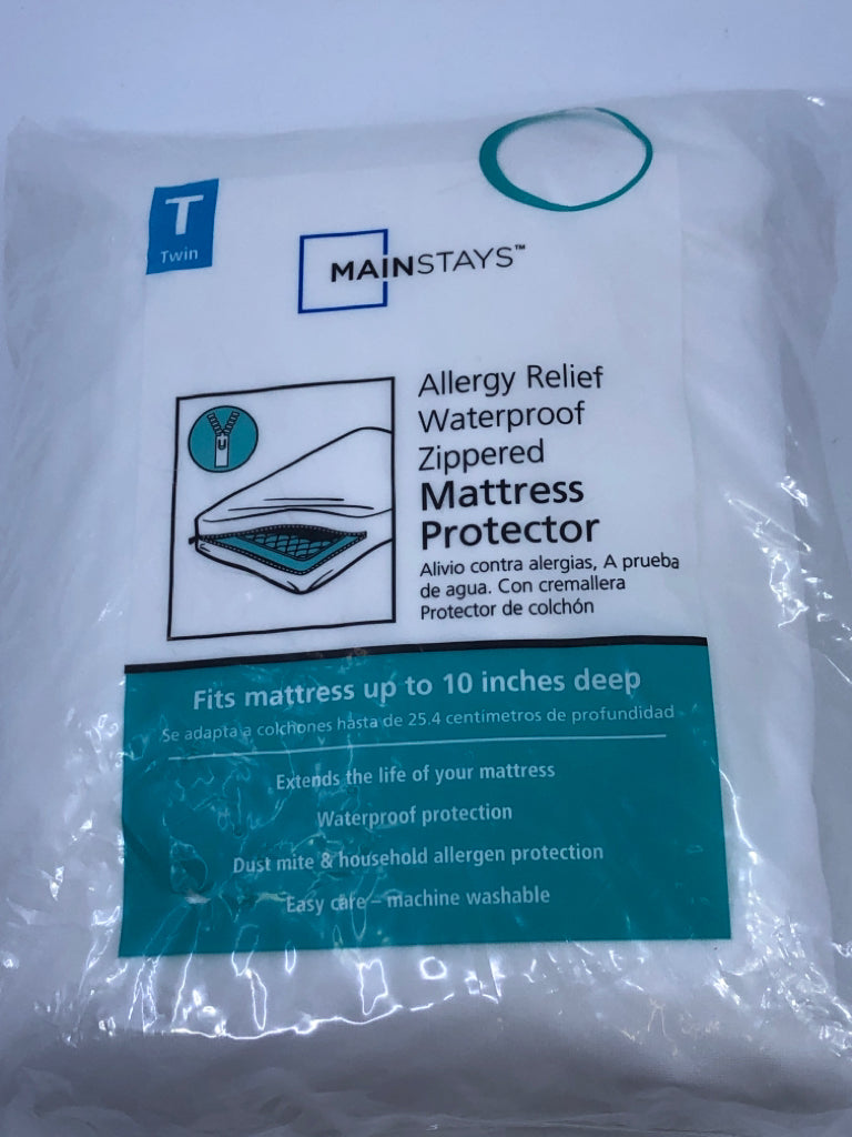 NIP MATTRESS PROTECTOR.