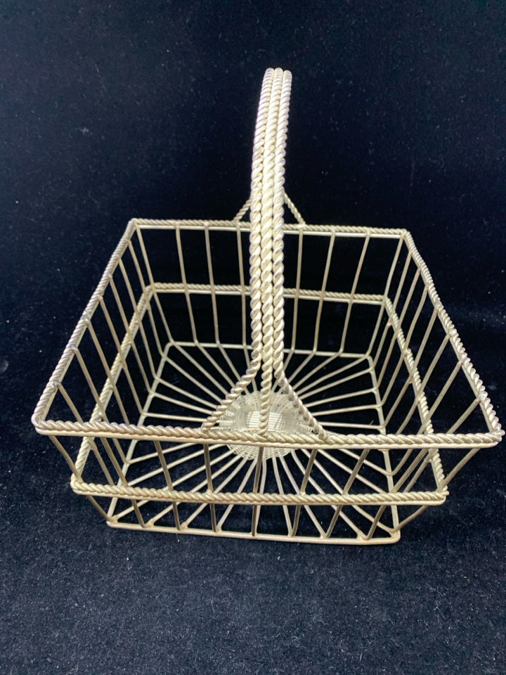 SILVER METAL SQUARE BASKET.