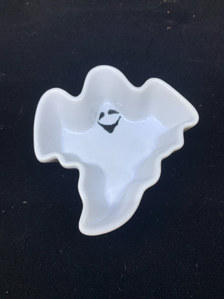 WHITE GHOST CERAMIC DISH.